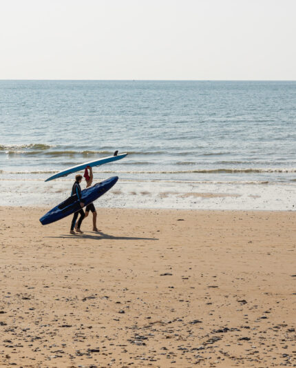 2-surfers-youghal-kachmarsky-pure-cork-source-aileen-murray-living-yougahl-july25