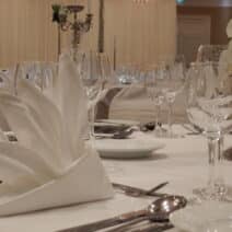 ballroom-close-up-table-setting-walter-raleigh-hotel-youghal-cork-source-jmc-3.4mb