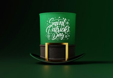 mockup-free-iEwN-bF5acs-unsplash